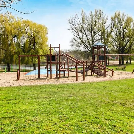 Tof Wellness Huis, Alles Nieuw, Gelegen Bij Meer. Ewijk