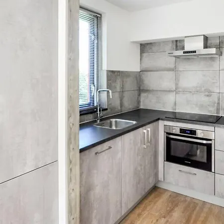 Holiday home Tof Wellness Huis, Alles Nieuw, Gelegen Bij Meer.